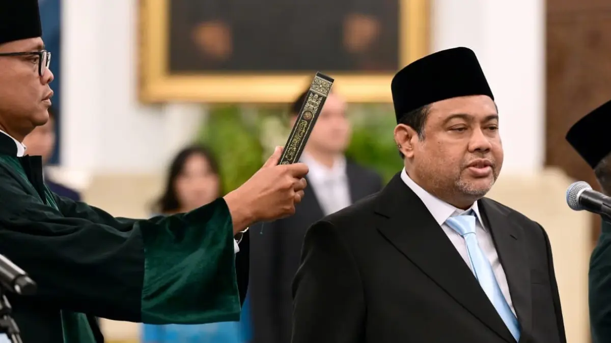 TANCAP GAS : Presiden Prabowo Subianto resmi melantik Ketua Umum Partai Buruh, Said Iqbal, sebagai Penasihat Khusus Presiden Bidang Ketenagakerjaan dan Kesejahteraan Buruh di Istana Negara, Senin (8/6). (IST/ RADAR SURABAYA BISNIS)