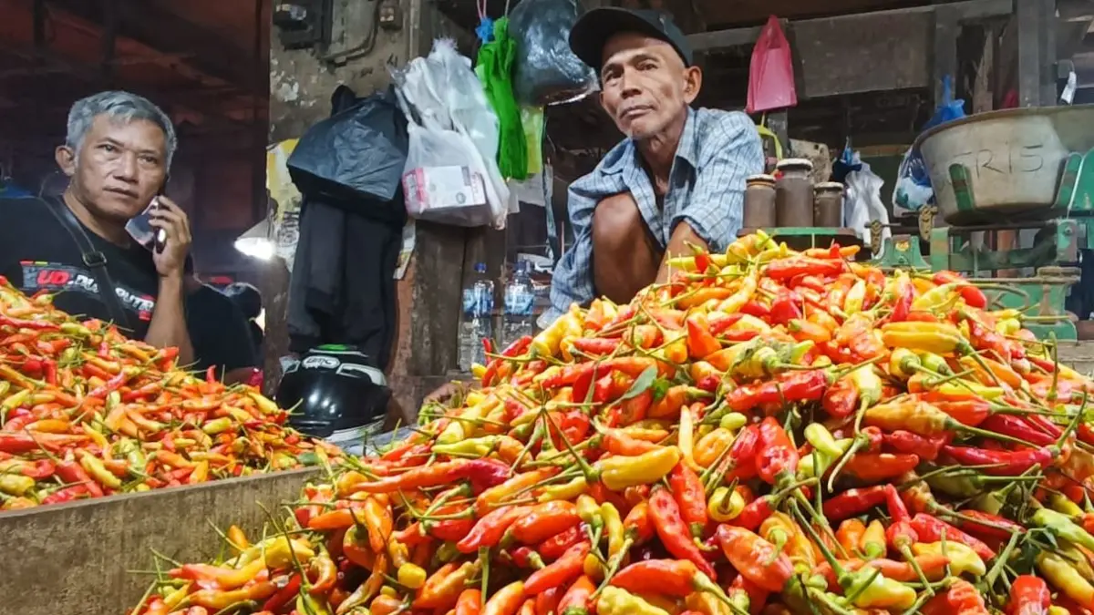 MAHAL: Berdasarkan pemantauan PIHPS Nasional per Selasa pagi, harga cabai rawit merah tercatat mencapai Rp75.150 per kg,