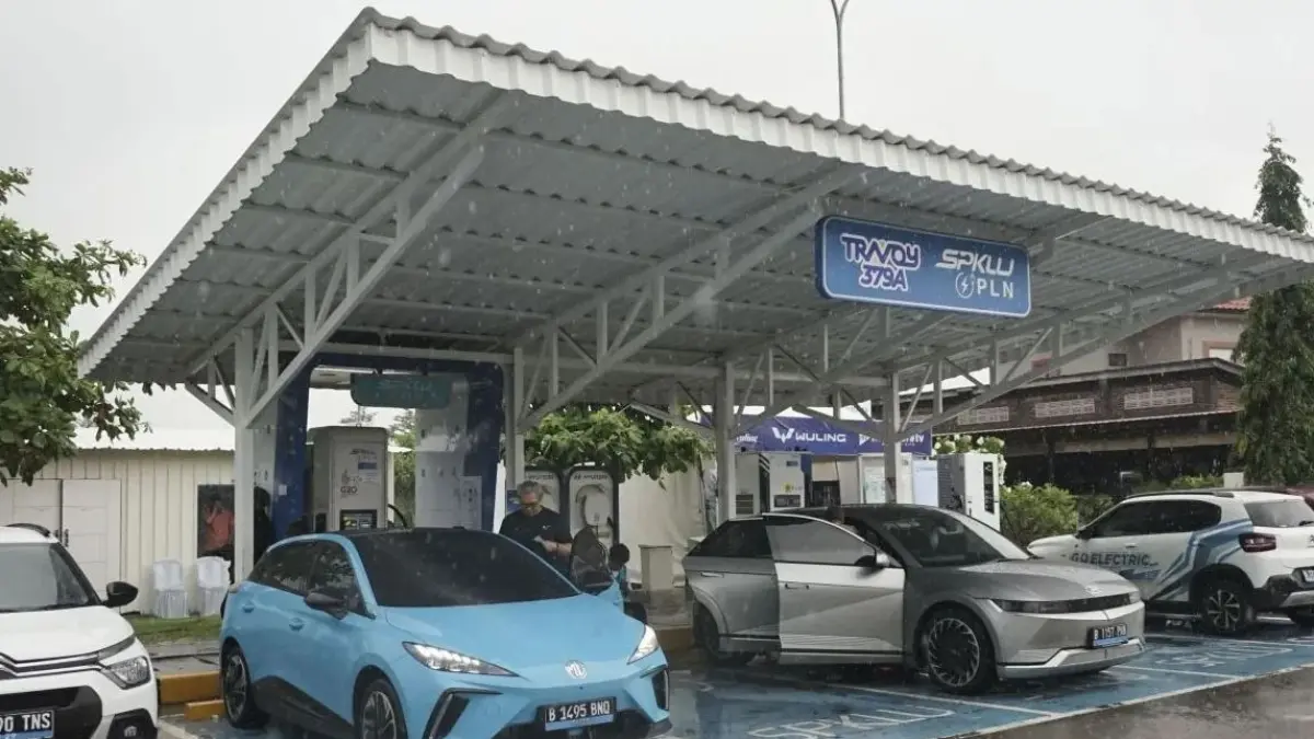 Meningkatnya TKDN kendaraan listrik memiliki peran strategis dalam memperkuat struktur industri nasional serta mengurangi ketergantungan terhadap komponen impor.