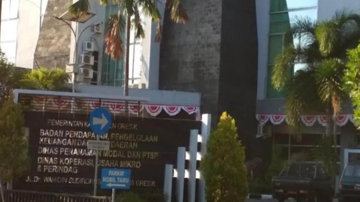 TRANSPARANSI : Pemerintah Kabupaten Gresik melalui BPPKAD terus berkomitmen meningkatkan kualitas pelayanan publik melalui pengelolaan Pendapatan Asli Daerah (PAD) yang transparan dan akuntabel. (IST/ RADAR SURABAYA BISNIS)