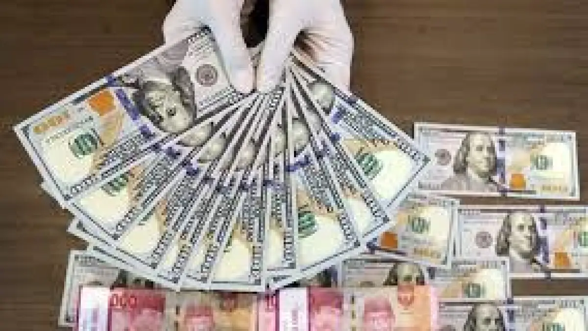 MELEMAH TIPIS : Dolar AS terpantau merangkak naik dari Rp17.779,30 pada Minggu (14/06) menjadi Rp17.786,70 pada Senin (15/06) hari ini.