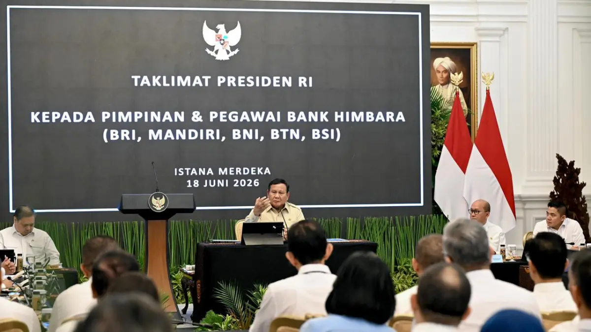 BERDIKARI : Presiden Prabowo Subianto menegaskan peran krusial Himpunan Bank Negara (Himbara) sebagai motor penggerak ekonomi nasional dengan total kapitalisasi pasar mencapai Rp1.100 triliun (setara 10% nilai seluruh perusahaan nasional). (IST/ RADAR SURABAYA BISNIS)
