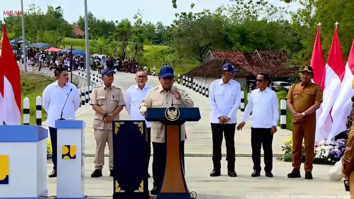 JAGA INFRASTRUKTUR : Presiden Prabowo kunker ke Madura hari ini (23/6). Awali agenda di Sampang, Presiden resmikan Jalan Kedungdung-Bringkoning (bagian dari 1.151 km Jalan Inpres se-Indonesia). (Ist/Radar Surabaya Bisnis) 