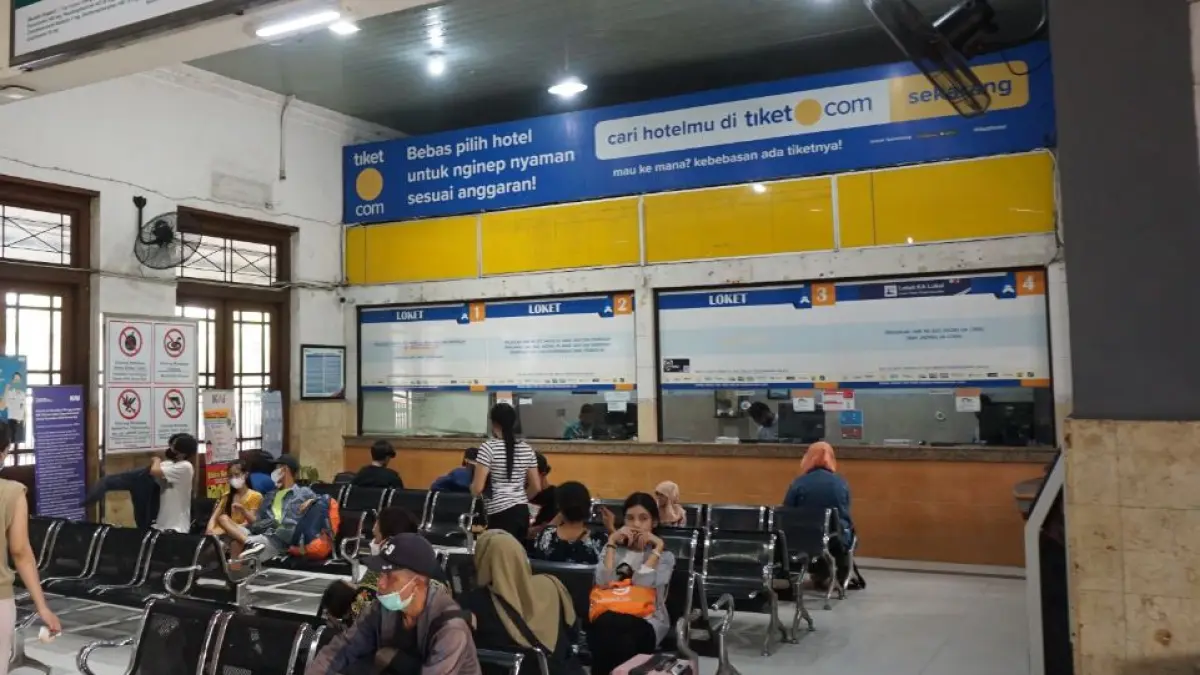 Pada periode libur sekolah, pemerintah memberikan diskon tiket kereta api sebesar 30 persen untuk perjalanan mulai 20 Juni hingga 5 Juli 2026.