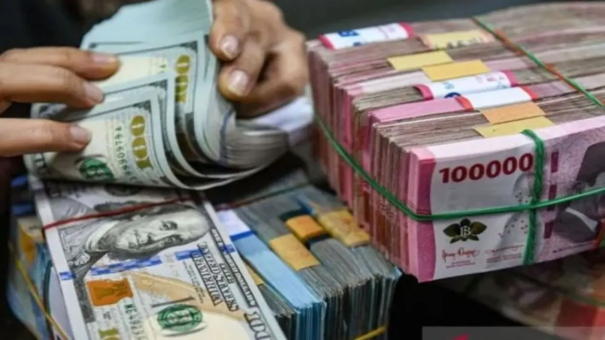 KEMBALI TERTEKAN : Nilai tukar rupiah terpantau melempem di posisi Rp17.925,75 per dolar AS pada perdagangan Kamis (25/06). (Foto : Istimewa)