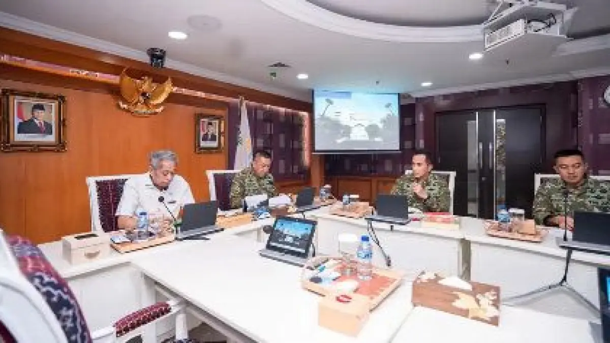 KOLABORASI NYATA : Kementerian Sosial (Kemensos) bersama TNI bersiap meluncurkan program penguatan karakter di 178 Sekolah Rakyat di seluruh Indonesia mulai Agustus 2026. Sebanyak 1.000 Taruna Akademi TNI akan diterjunkan langsung. (Foto : Istimewa)