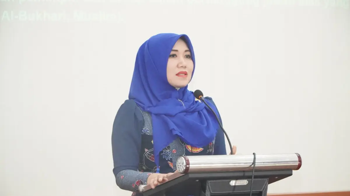 LANGKAH STRATEGIS : nggota DPD RI asal Jatim, Lia Istifhama, mengapresiasi penuh proyek berbasis Inpres ini dan berharap dampaknya bisa langsung dirasakan nyata oleh masyarakat hingga ke pelosok desa. (IST/ RADAR SURABAYA BISNIS)