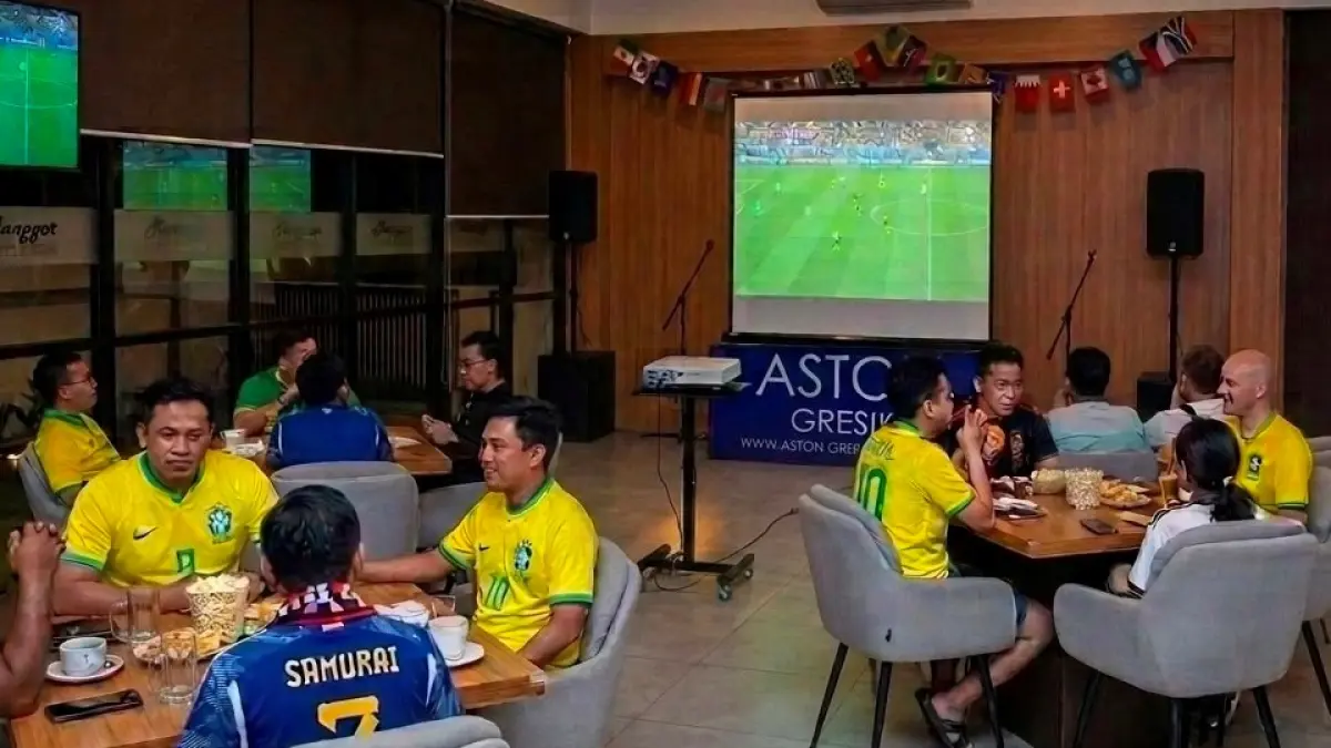 HOTEL LEADER : Aston Gresik Hotel menghadirkan program perpaduan aktivitas edukasi anak (kids activity) dan nonton bareng (nobar) Piala Dunia gratis. (IST/ RADAR SURABAYA BISNIS)