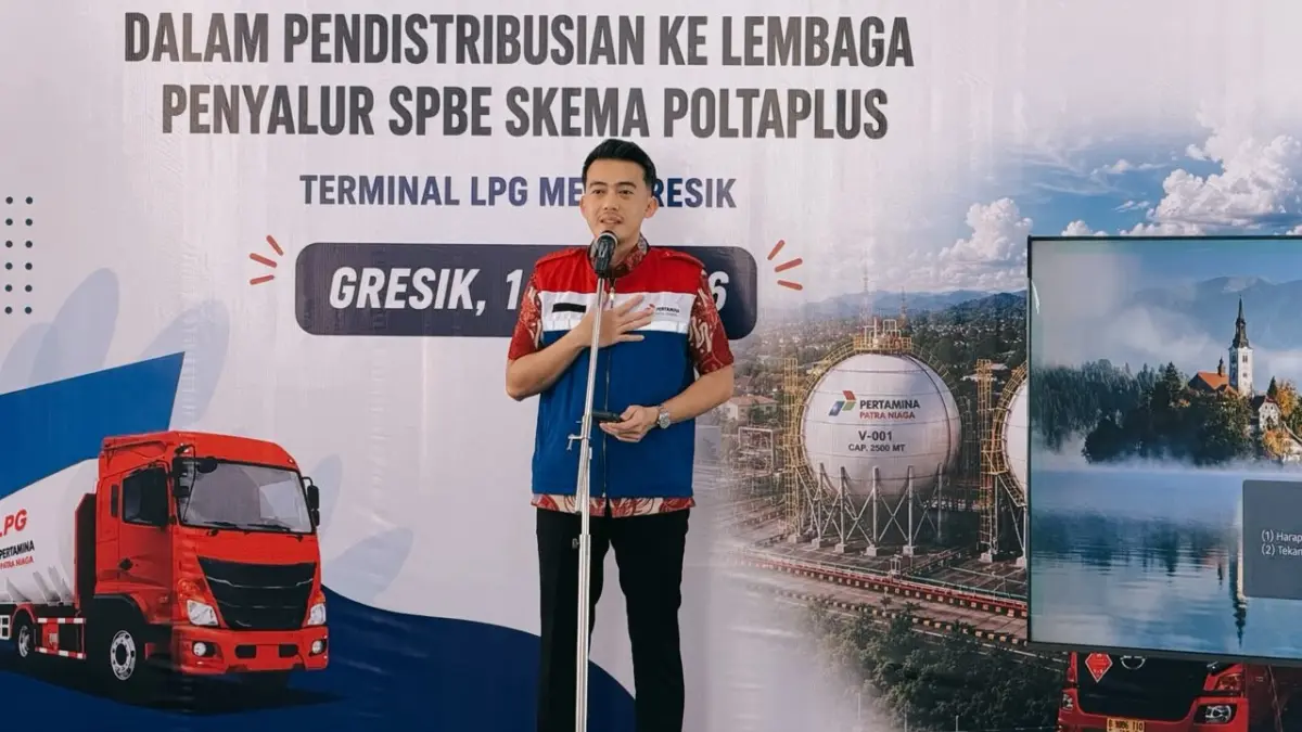 KETAHANAN ENERGI : ringkaskan Direktur Operasi & Pemasaran PT Patra Logistik, Joko Priyambodo, menyampaikan bahwa transformasi digital ini memberikan kepastian layanan yang lebih baik bagi pelanggan, sekaligus menjadi fondasi perusahaan untuk menjaga kualitas operasional secara berkelanjutan dengan standar HSSE terbaik. (IST/ RADAR SURABAYA BISNIS)