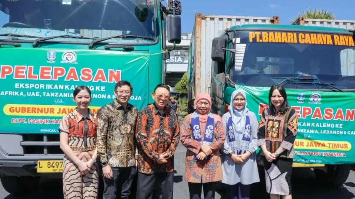 Gubernur Jawa Timur Khofifah Indar Parawansa melepas ekspor sebanyak 405 ton produk ikan kaleng produksi PT Pacific Harvest Indonesia di Banyuwangi ke sejumlah negara.