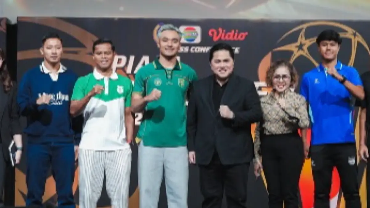 Ketum PSSI Erick Thohir bersama jajaran panitia dan perwakilan klub di rilis Piala Presiden 2026.