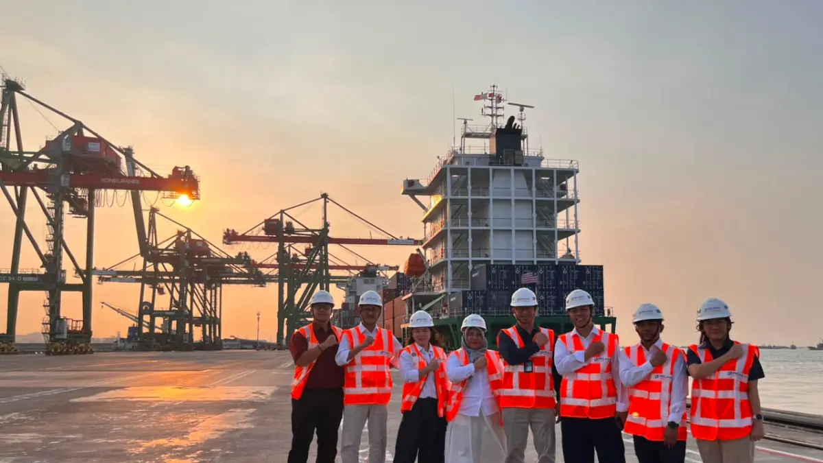 ADAPTIF : Terminal Teluk Lamong (TTL) menerima kunjungan hangat dari BPD GINSI Jawa Timur untuk berdiskusi seputar perkembangan pelayanan kepelabuhanan. (IST/ RADAR SURABAYA BISNIS)