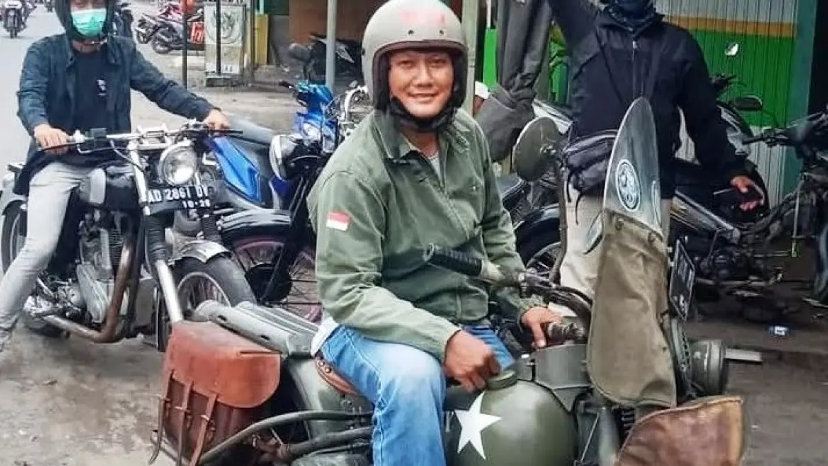 Salah satu kendaraan tertua yang pernah ditangani Cak Zam adalah motor merek FN keluaran 1914.