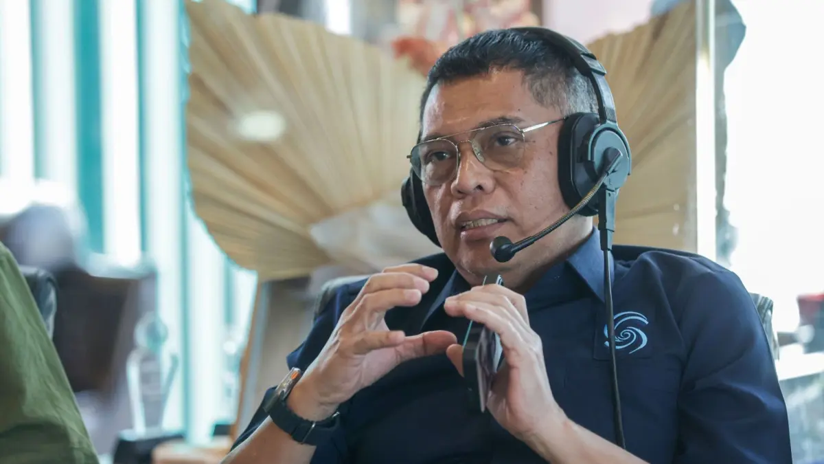 Kepala Dinkominfo Surabaya Eddy Christijanto menjelaskan aturan baru KTP bagi penghuni kos.