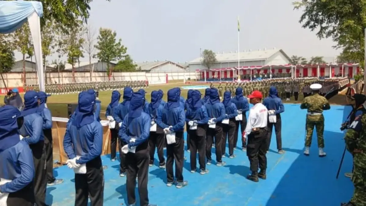 Paskibraka dan tim upacara jalani gladi parsial persiapan HUT ke-81 RI di Istana Merdeka, Selasa (11/8/2026). Merespons antusiasme warga, panitia tambah 3.400 kursi undangan.