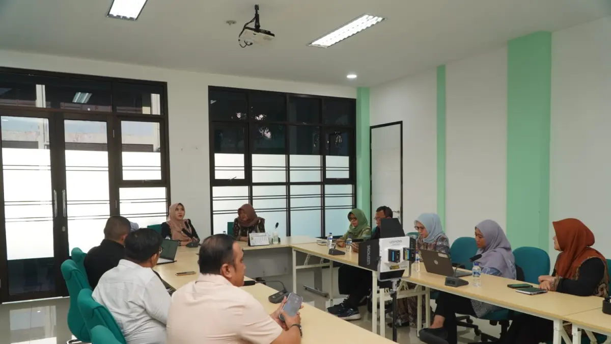 LAYANAN DIGITAL: Senator DPD RI Lia Istifhama mendukung layanan digital Lapor PAK Dinas P3AK Jatim agar jadi role model nasional.