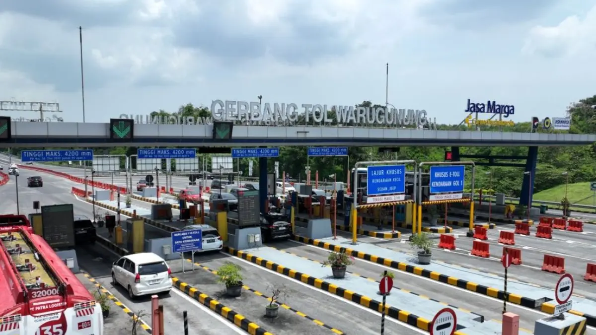 Asosiasi Jalan Tol Indonesia (ATI) menilai penyesuaian tarif diperlukan untuk menjaga keseimbangan antara kepentingan pengguna jalan, keberlanjutan investasi, kualitas pelayanan, dan kepastian bisnis badan usaha jalan tol (BUJT).