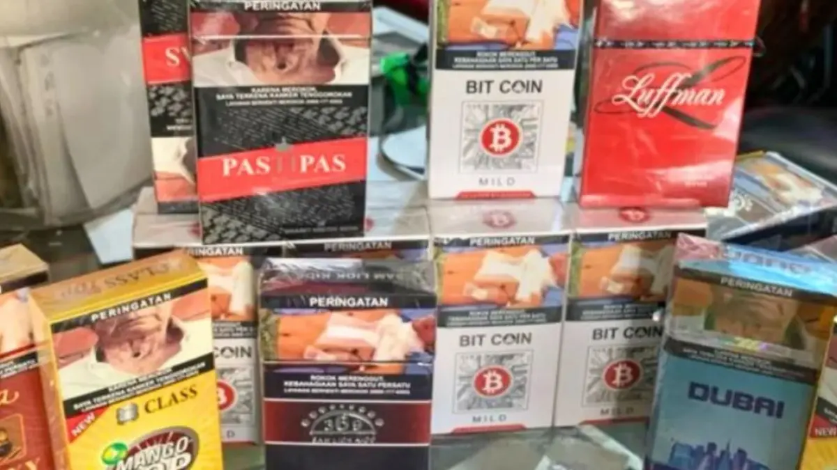 Layer baru cukai rokok merupakan penambahan klasifikasi golongan tarif. Skema ini diharapkan memberikan pilihan tarif bagi produk rokok pada segmen harga menengah ke bawah.