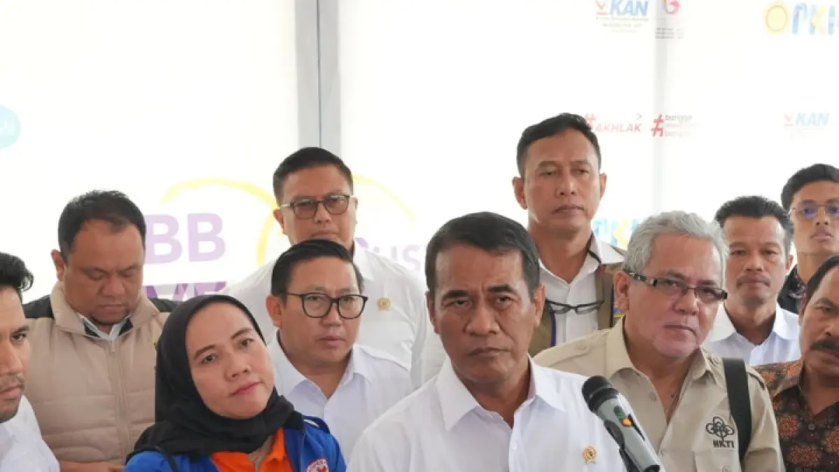 Mentan Andi Amran Sulaiman saat memberikan keterangan pers terkait pengawasan harga pakan ternak.