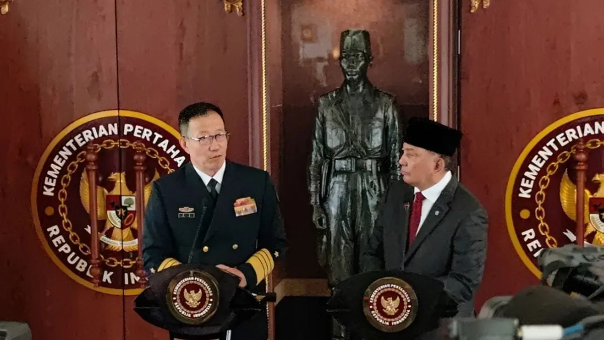 Menhan RI Sjafrie Sjamsoeddin bertemu Menhan China Laksamana Dong Jun di Jakarta, Jumat (21/8/2026)