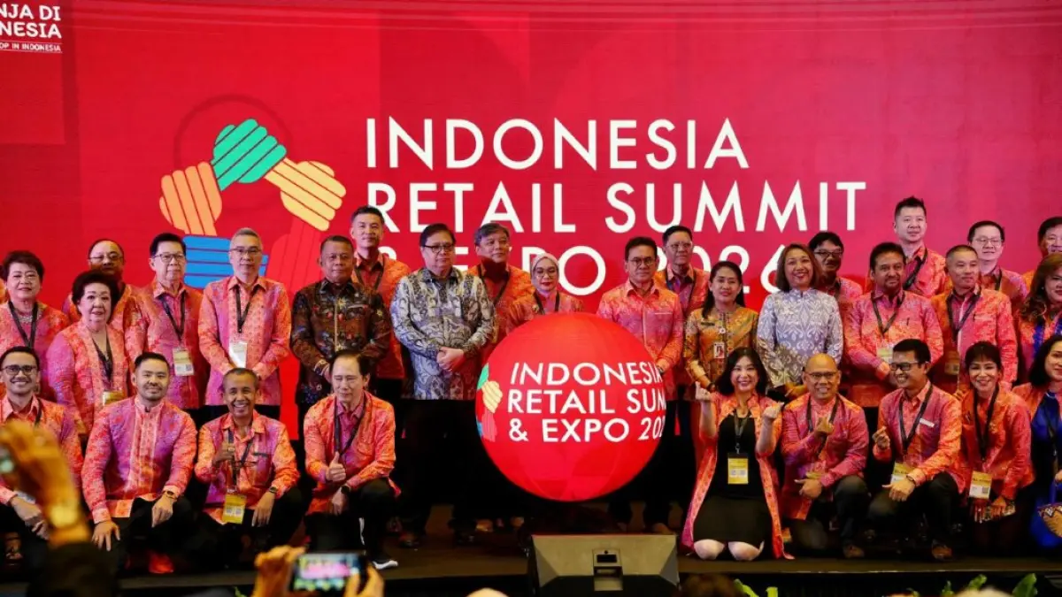 Menko Airlangga dan jajaran di Indonesia Retail Summit & Expo 2026.