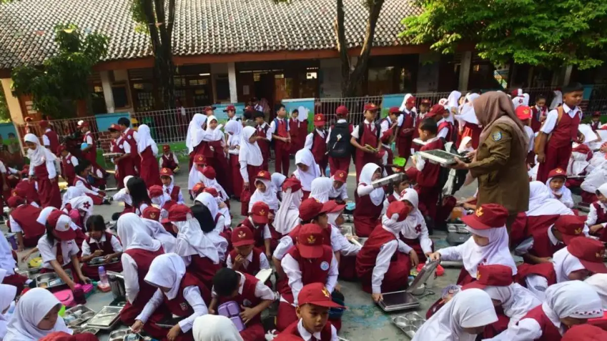 Salah satu langkah yang diterapkan adalah mewajibkan kepala SPPG hadir selama jam operasional dapur.