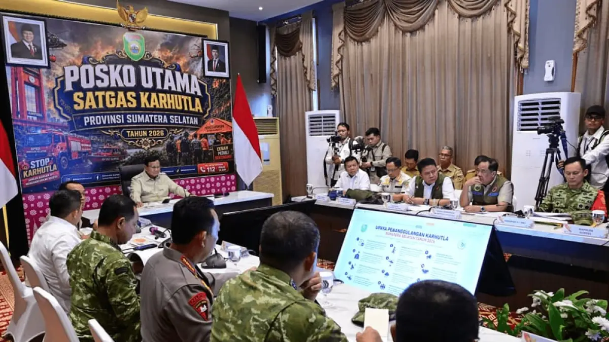 Wacana ubi bombing usulan Presiden Prabowo untuk atasi karhutla. Ahli peringatkan tepung singkong murni justru rawan meledak jika ditaburkan langsung tanpa rekayasa material.