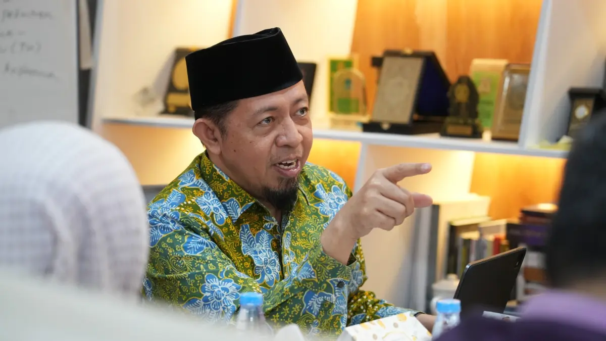 Direktur Pesantren Kemenag, Basnang Said, memberikan arahan terkait program bantuan pesantren 2026.