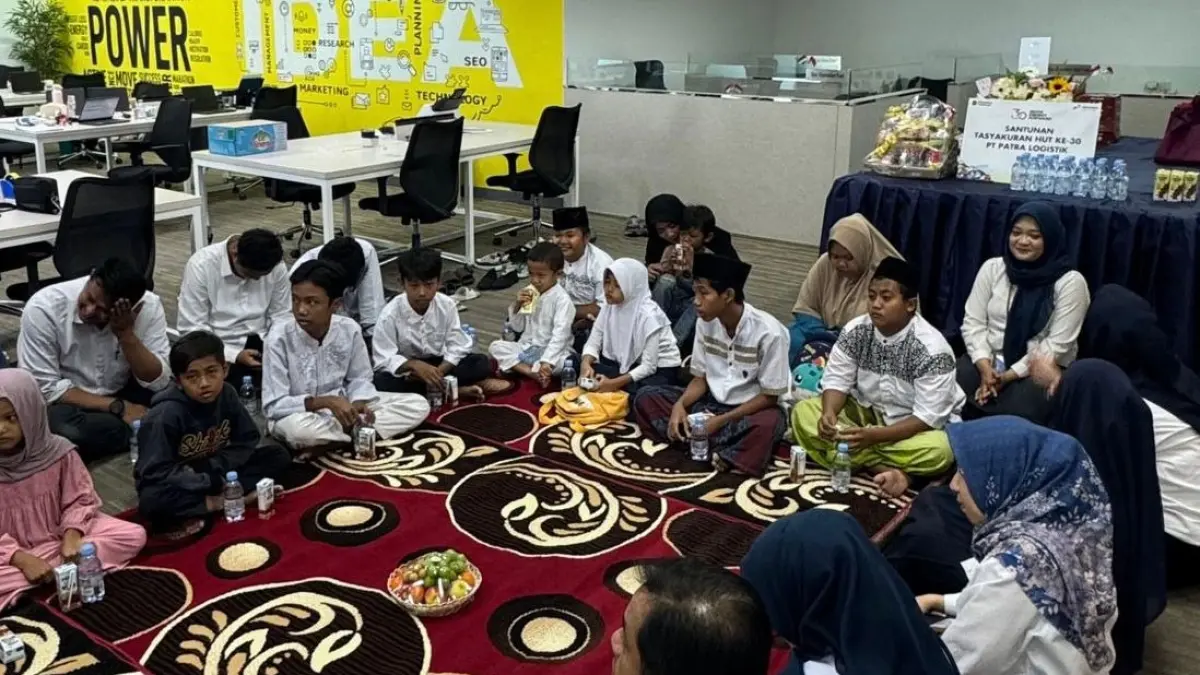 PT Patra Logistik menyalurkan santunan kepada 654 penerima manfaat di 9 wilayah Indonesia, dari Sumatra hingga Papua-Maluku.