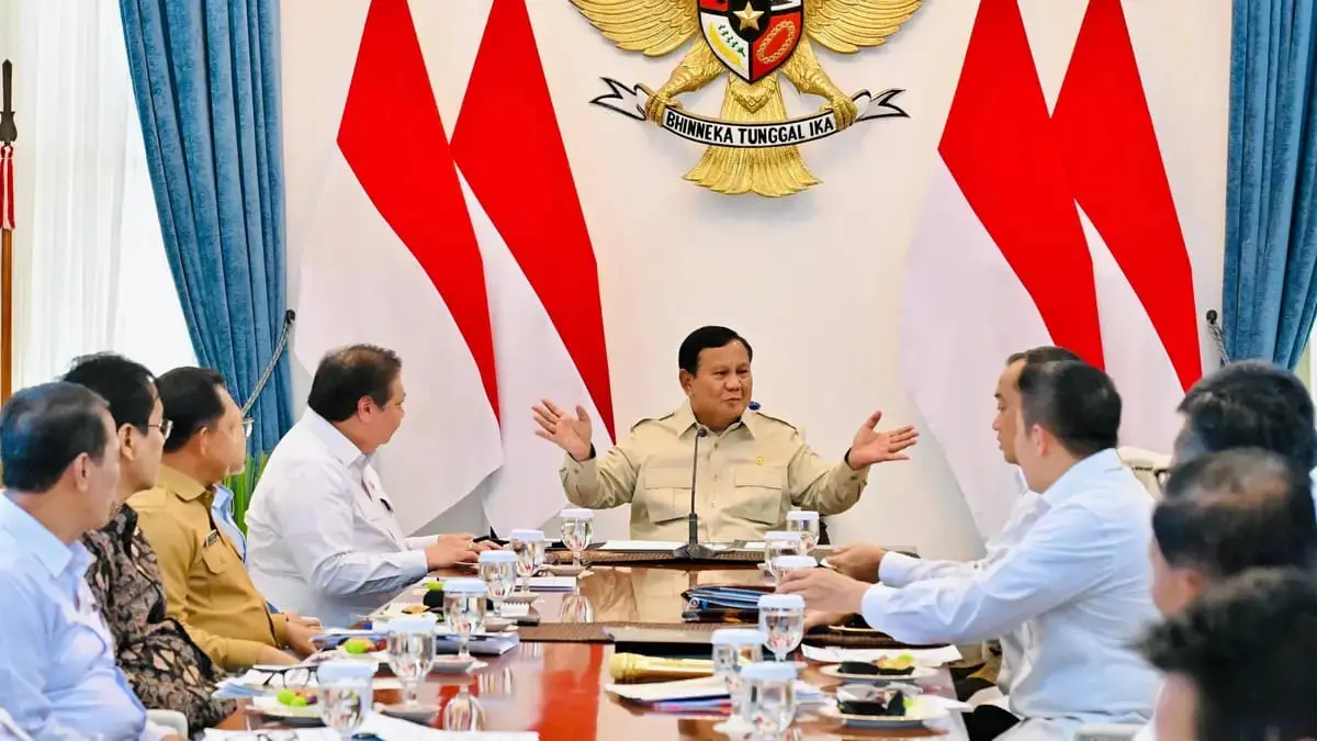 Presiden Prabowo resmi memperpanjang bantuan beras hingga Desember 2026 guna meredam dampak El Nino.