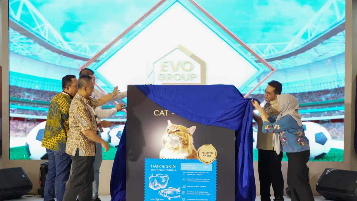 Mendag Budi Santoso resmi meluncurkan pet food lokal Cat