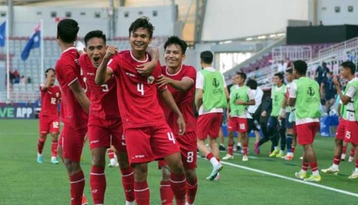 Para pemain TImnas Indonesia U-23 merayakan gol Komang ke gawang Australia. (PSSI)