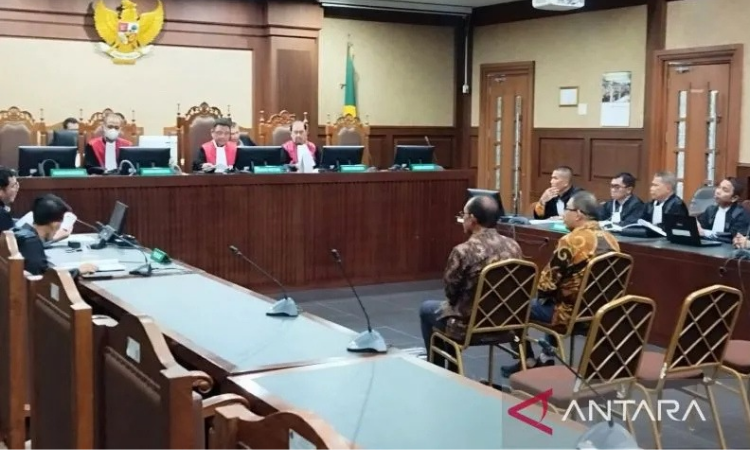Sidang pembacaan surat dakwaan kasus dugaan korupsi agen fiktif PT Jasindo di Pengadilan Tindak Pidana Korupsi (Tipikor) Jakarta, Kamis (19/12/2024).