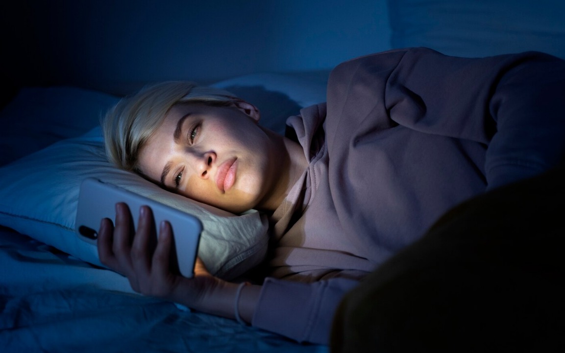 begadang memiliki dampak buruk bagi kesehatan fisik dan mental.