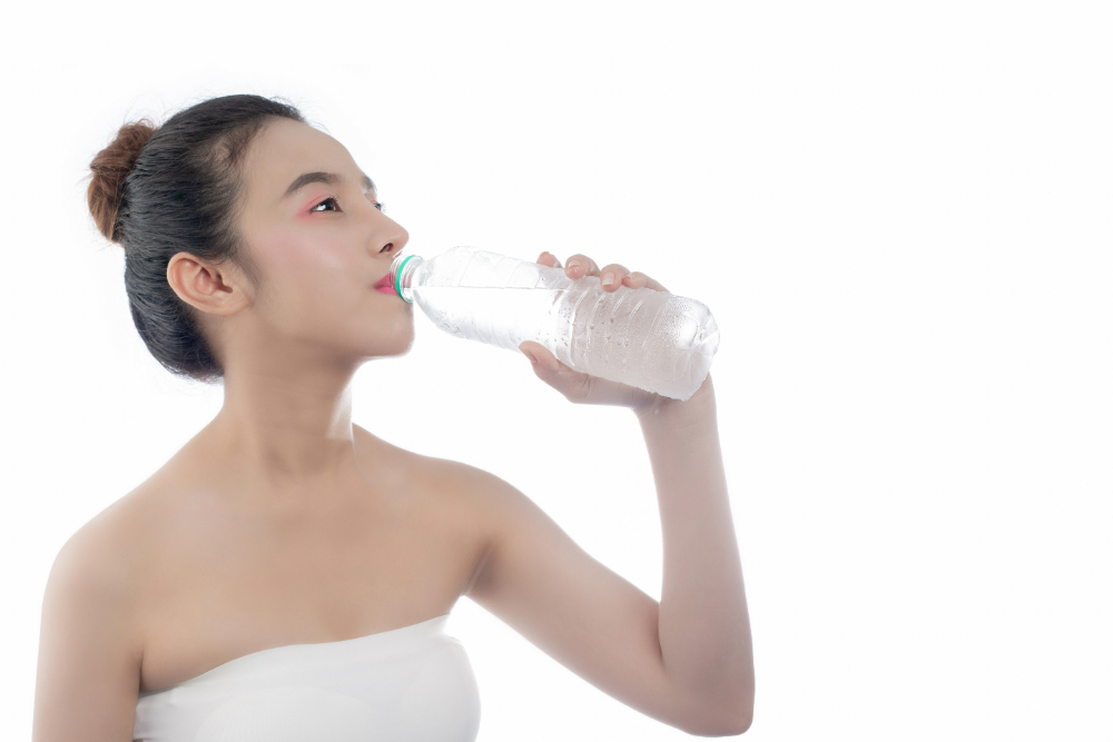 Manfaat Minum Air Hangat di Pagi Hari.