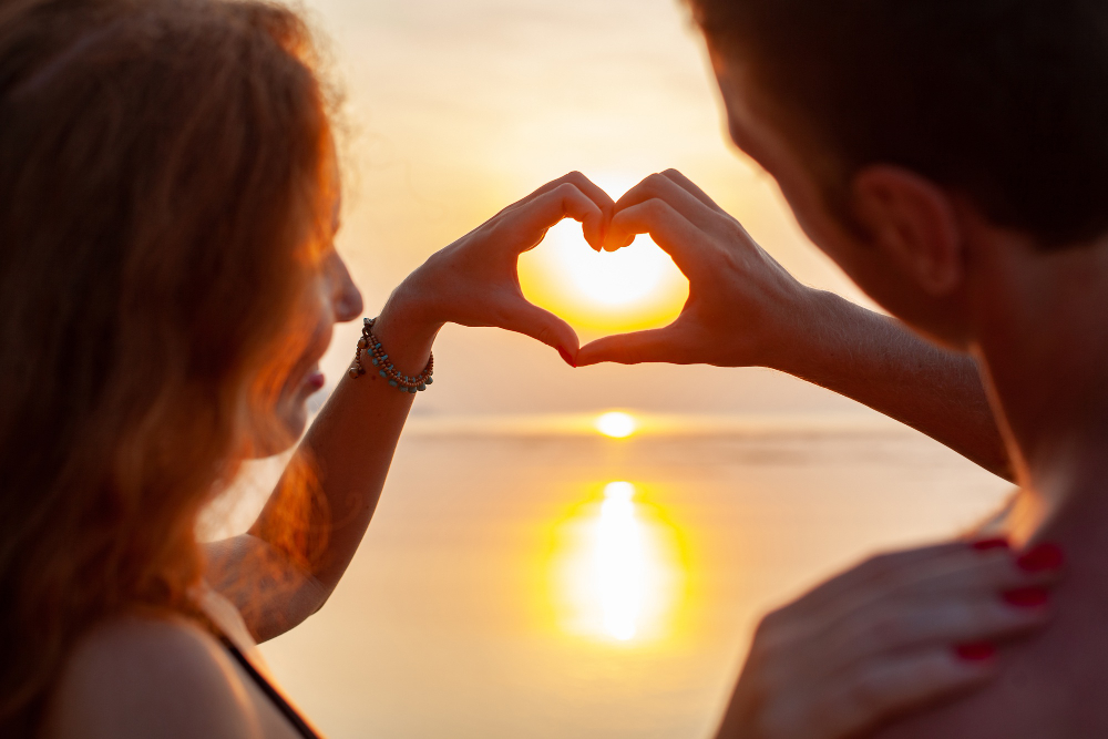 Memilih gestur romantis yang tepat bergantung pada karakter pasangan serta cara mereka mengekspresikan dan menerima cinta.