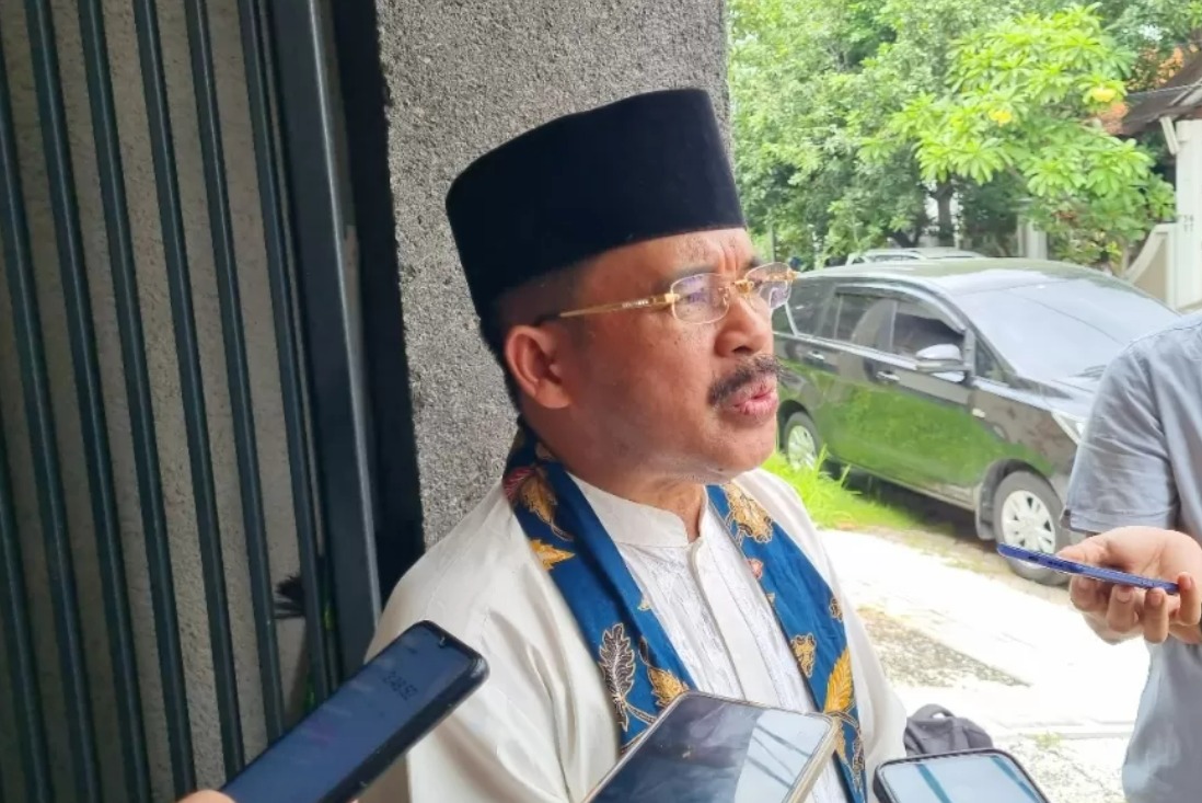 Kerabat almarhum Ranville Antonio, Jalaluddin Alham, sampaikan jenazah akan dimakamkan hari ini, Jumat (14/2) di TPU Keputih, Surabaya.