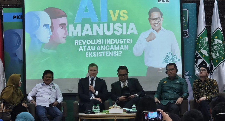Ketua DPP PKB Bidang Perdagangan dan Industri, Lukmanul Hakim dalam diskusi di kantor DPP PKB, Jakarta, Kamis (27/2).