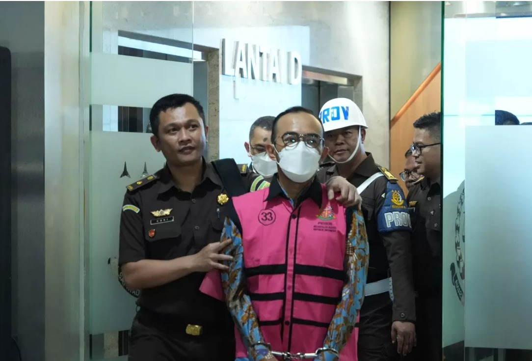 Para tersangka kasus dugaan korupsi tata kelola minyak mentah dan produk kilang PT Pertamina.