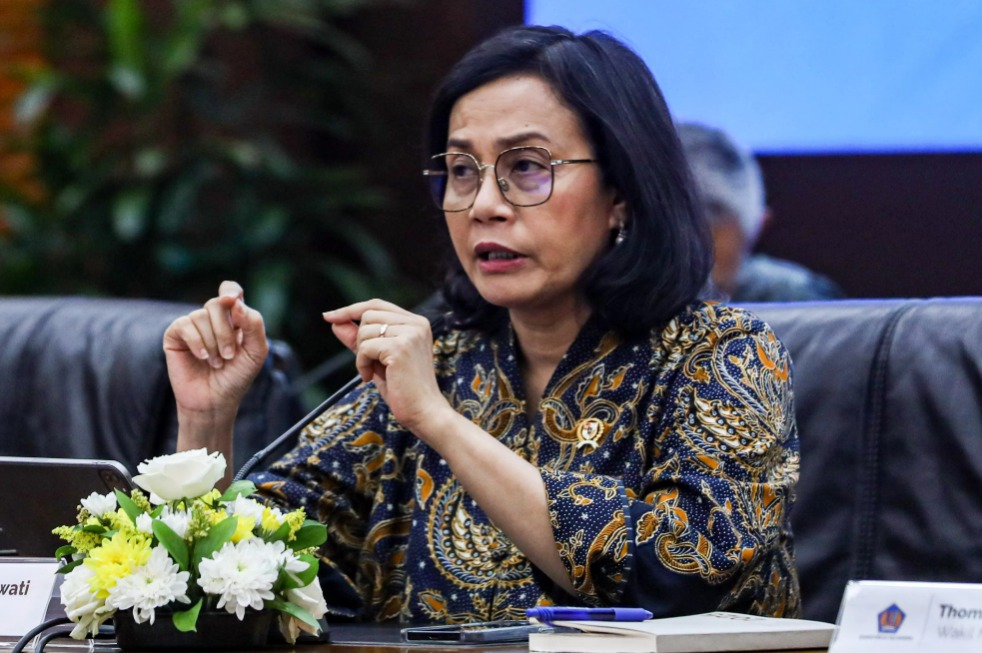 Menteri Keuangan Sri Mulyani Indrawati menyampaikan paparan pada konferensi pers APBN KiTa di Jakarta, Kamis (13/3/2025).
