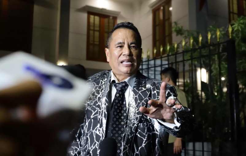 Hotman Paris menyindir Razman Arif Nasution.