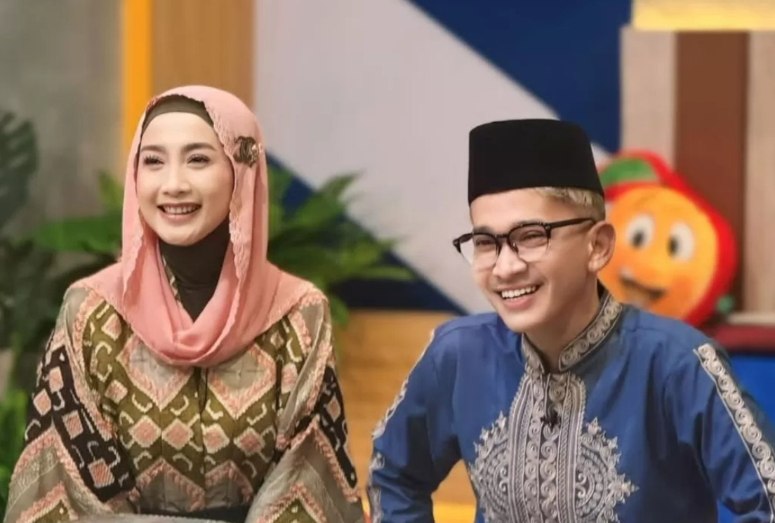 Ruben Onsu dan Desy Ratnasari.