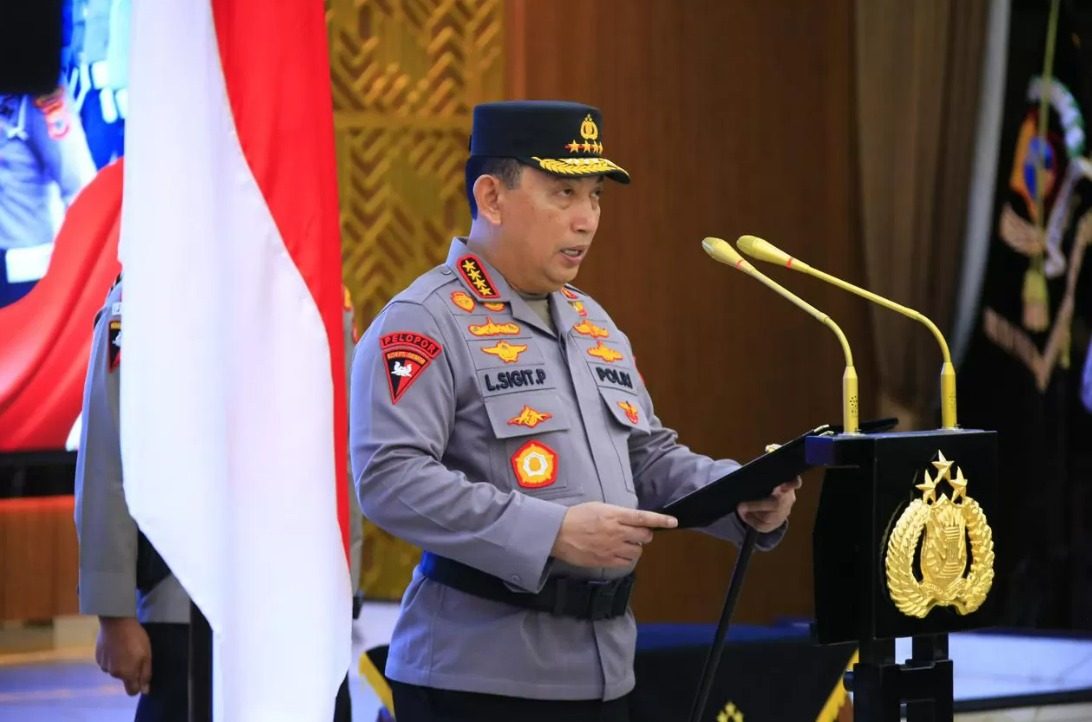 Kapolri Jenderal Polisi Listyo Sigit Prabowo memimpin serah terima jabatan pati Polri di Mabes Polri pada Senin (14/4).