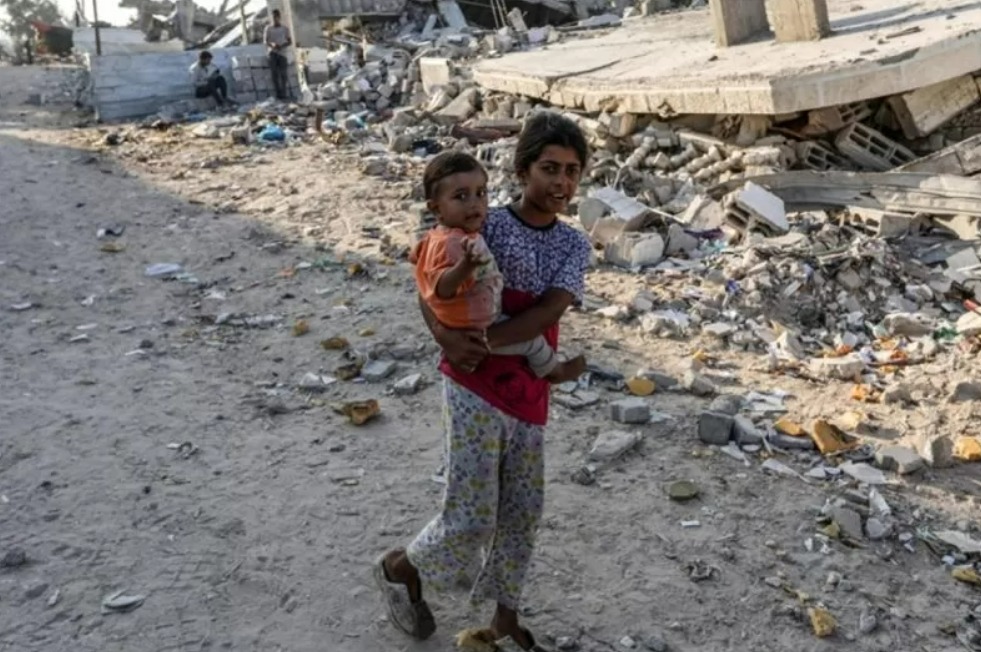 Anak-anak di Palestina terancam mengalami malnutrisi akut akibat kelaparan karena pemblokadean Israel.