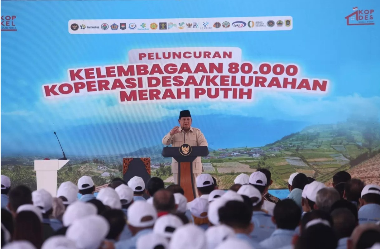 Presiden Prabowo Subianto dalam peresmian Koperasi Desa/Kelurahan Merah Putih (KDKMP) di Klaten, Senin (21/7).