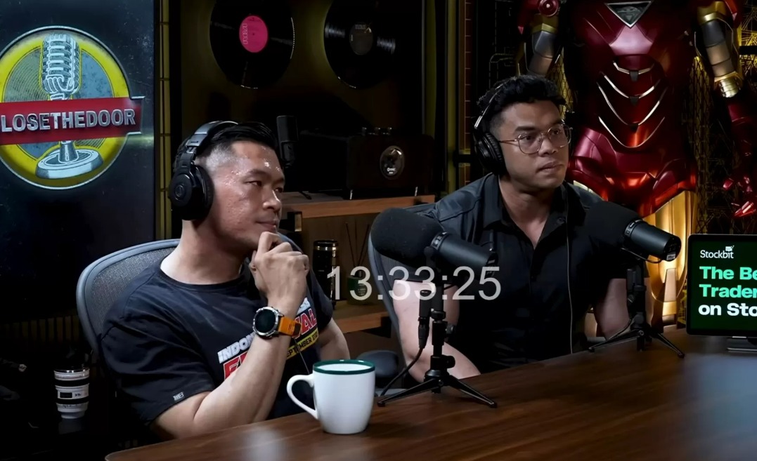 Canggih Fitra, (kiri), termasuk orang yang getol menghantam Timothy Ronald. Menurut dia, pernyataan Timothy bukan lagi opini, tapi menghina komunitas yang berseberangan dengannya.