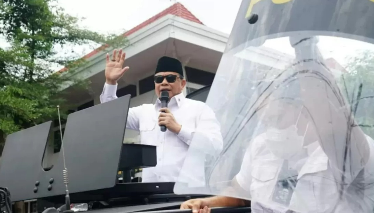 Bupati Pati Sudewo menolak mundur saat menemui massa demo 13 Agustus di halaman pendapa setempat, Rabu (13/8).