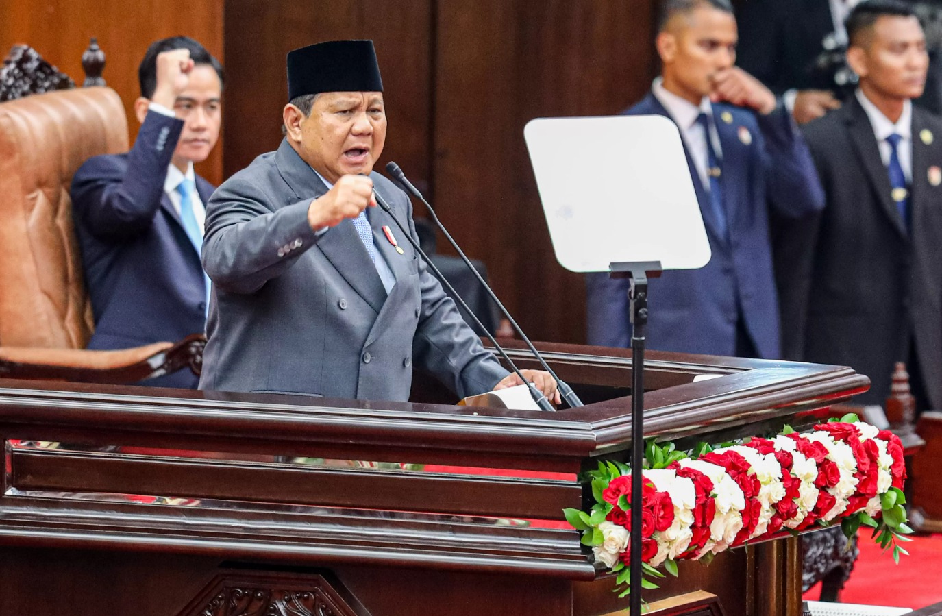 Presiden Prabowo Subianto menyampaikan pidato kenegaraan dalam rangka Penyampaian Pengantar/Keterangan Pemerintah atas RUU tentang APBN Tahun Anggaran 2026 beserta Nota Keuangannya.