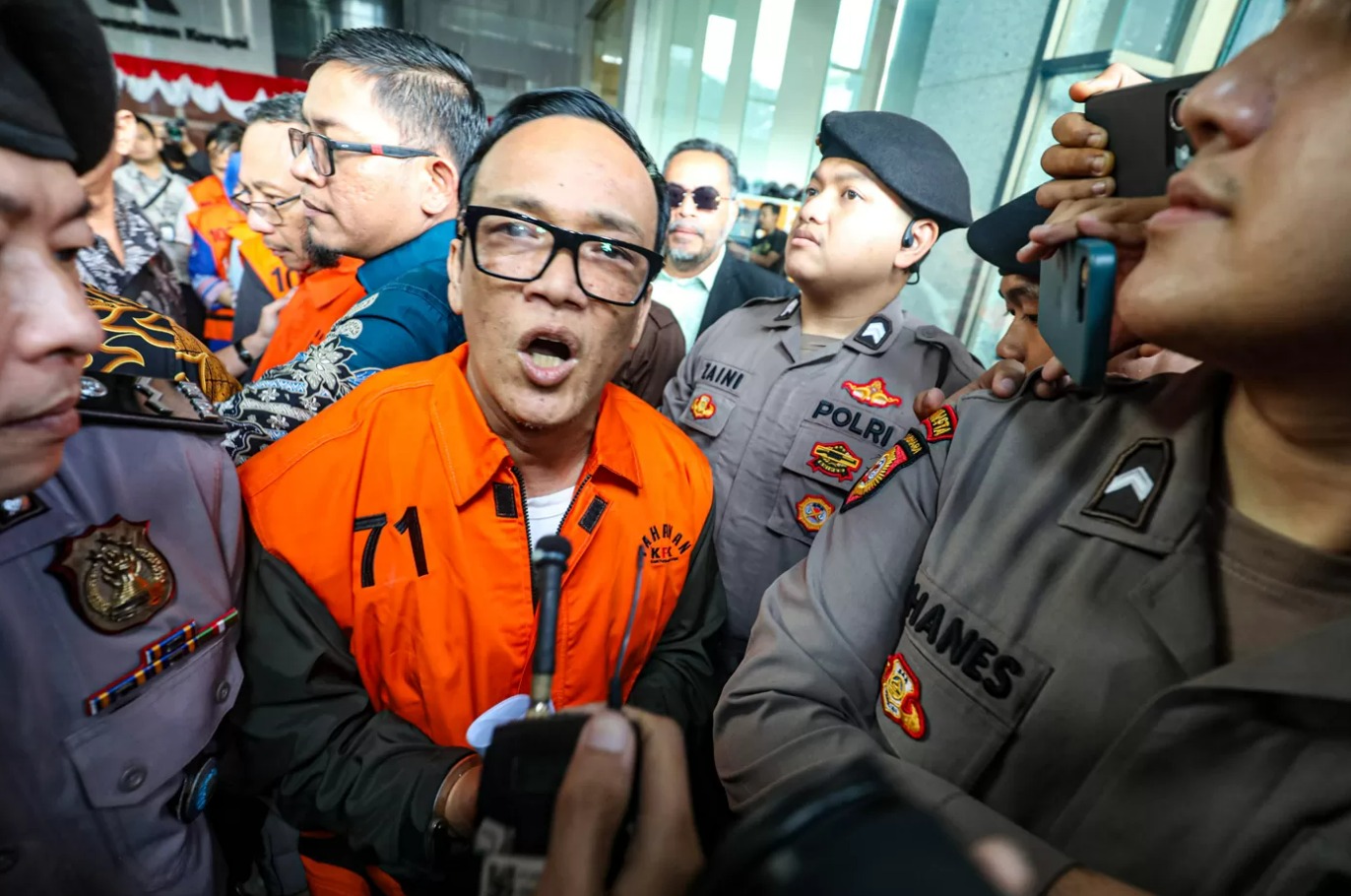 Tersangka kasus korupsi pemerasan sertifikasi keselamatan dan kesehatan kerja (K3) yang juga Wakil Menteri Ketenagakerjaan (Wamenaker) Immanuel Ebenezer, Jumat (22/8).
