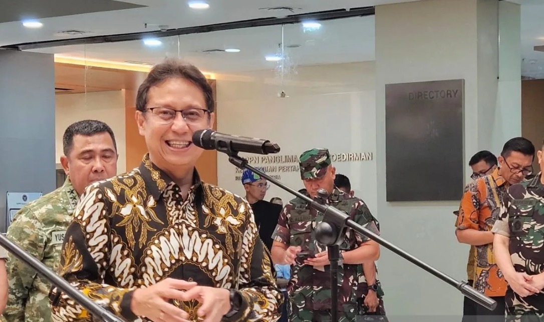 Menteri Kesehatan Budi Gunadi Sadikin dalam konferensi pers di Rumah Sakit Pusat Pertahanan Negara (RSPPN) Pangsar Soedirman, Jakarta, Selasa (7/10/2025).